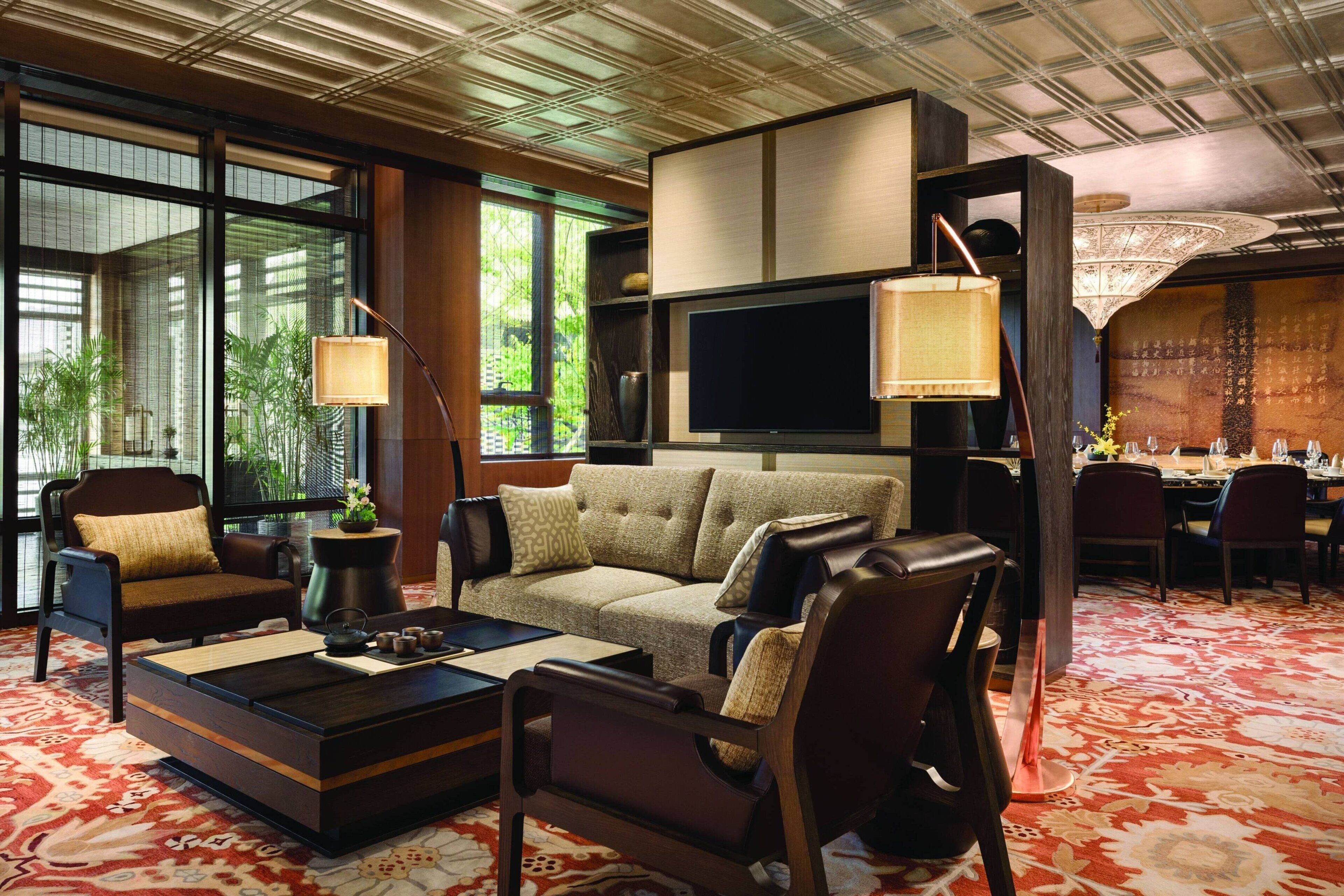 2 restaurants, spécialités Cuisine asiatique