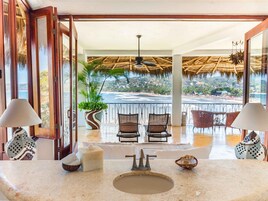 1 Br - Peninsula | 객실 내 금고, 다리미/다리미판, 무료 WiFi, 침대 시트