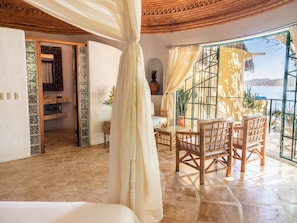 Studio Linda | Una cassaforte in camera, ferro/asse da stiro, Wi-Fi gratuito, lenzuola