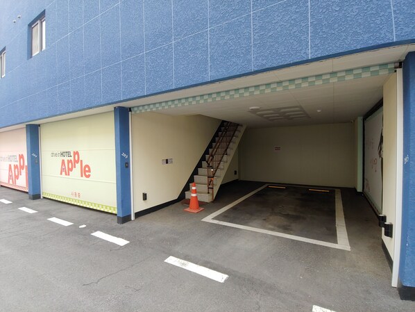 免費自助泊車