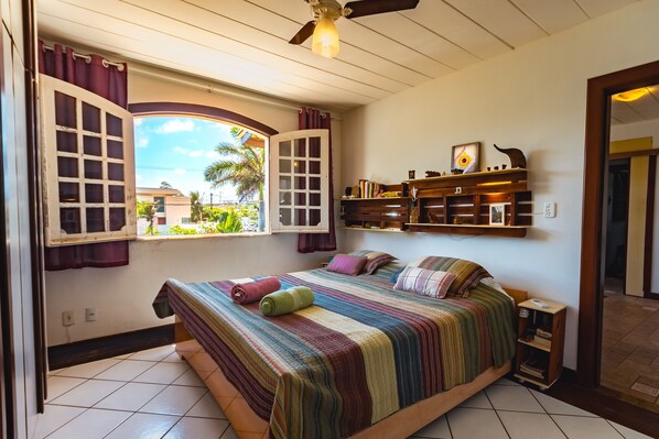 House, Multiple Beds