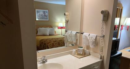 Budgetinn & Suites