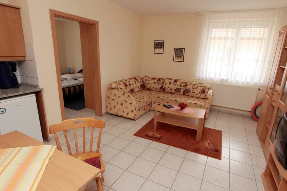 Family Apartment | Soundproofing, iron/ironing board, rollaway beds (surcharge)