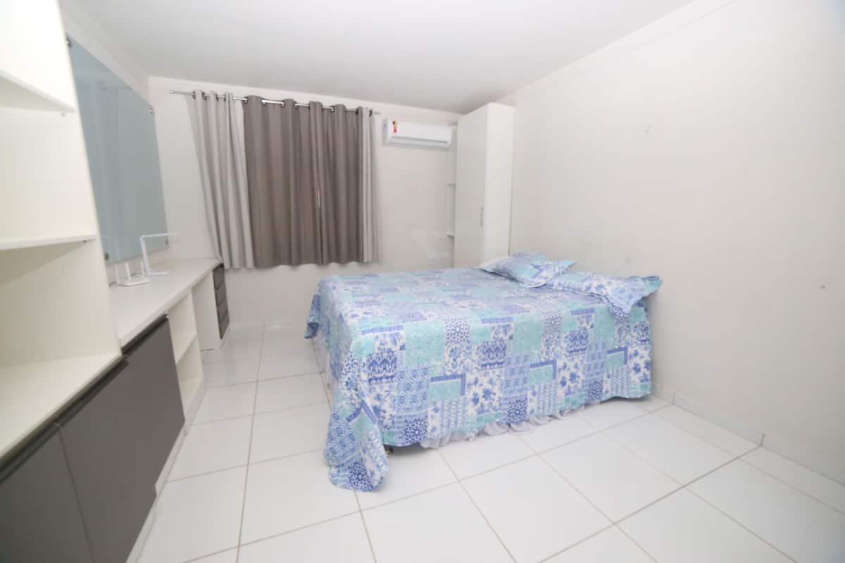 Deluxe Apartment, City View | 2 bedrooms, blackout curtains, iron/ironing board, free WiFi