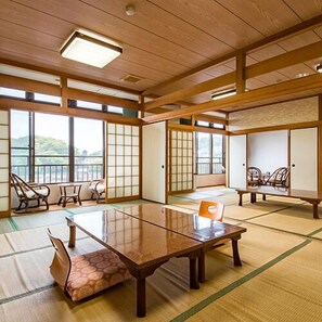 Interior - Ichifukuso (Tara)