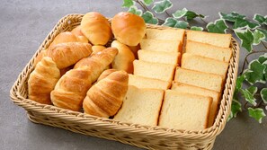Breakfast meal - Hotel Econo Yokkaichi (Yokkaichi)