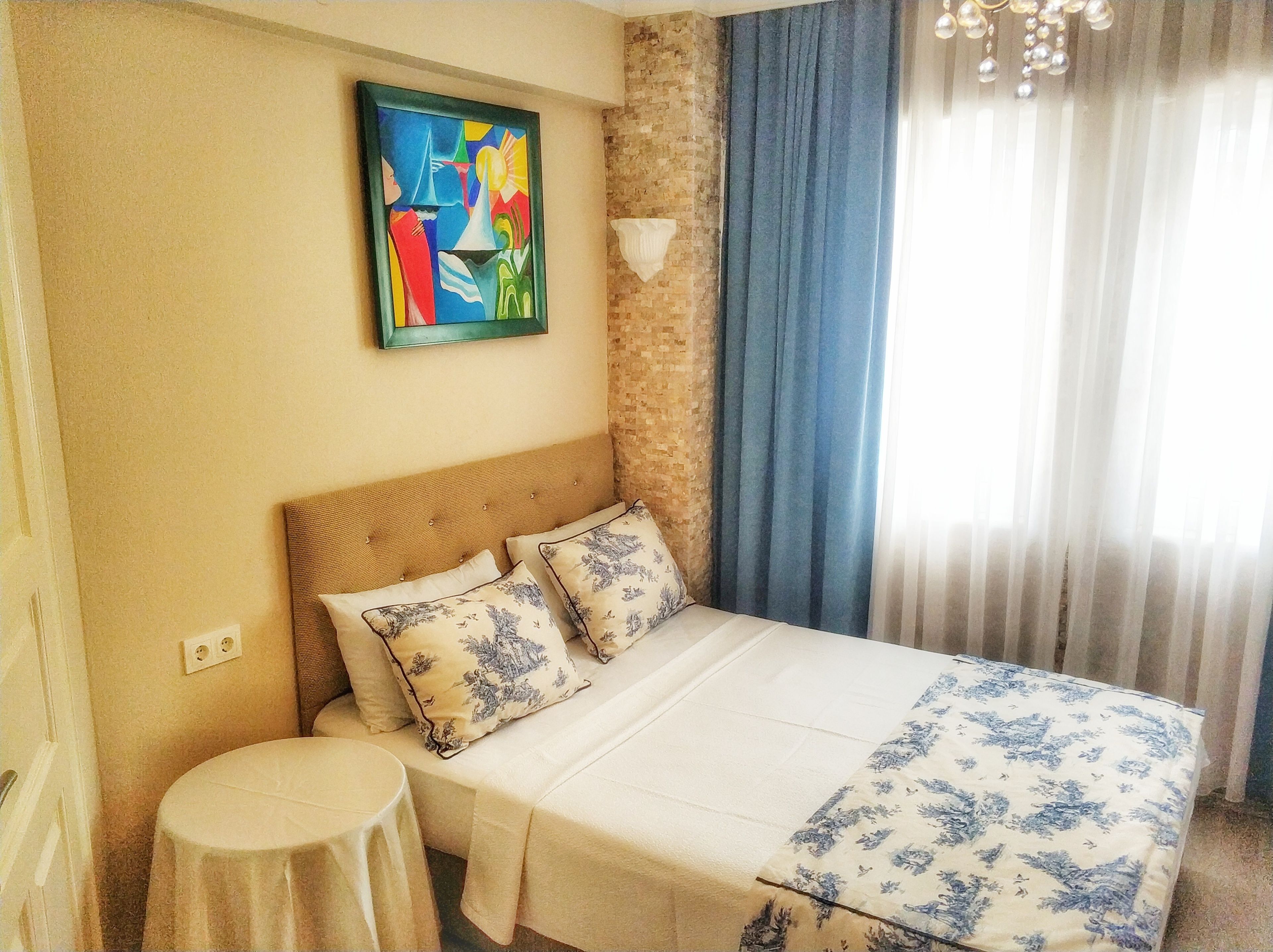 triple room | desk, iron/ironing board, free cots/infant beds, free wifi