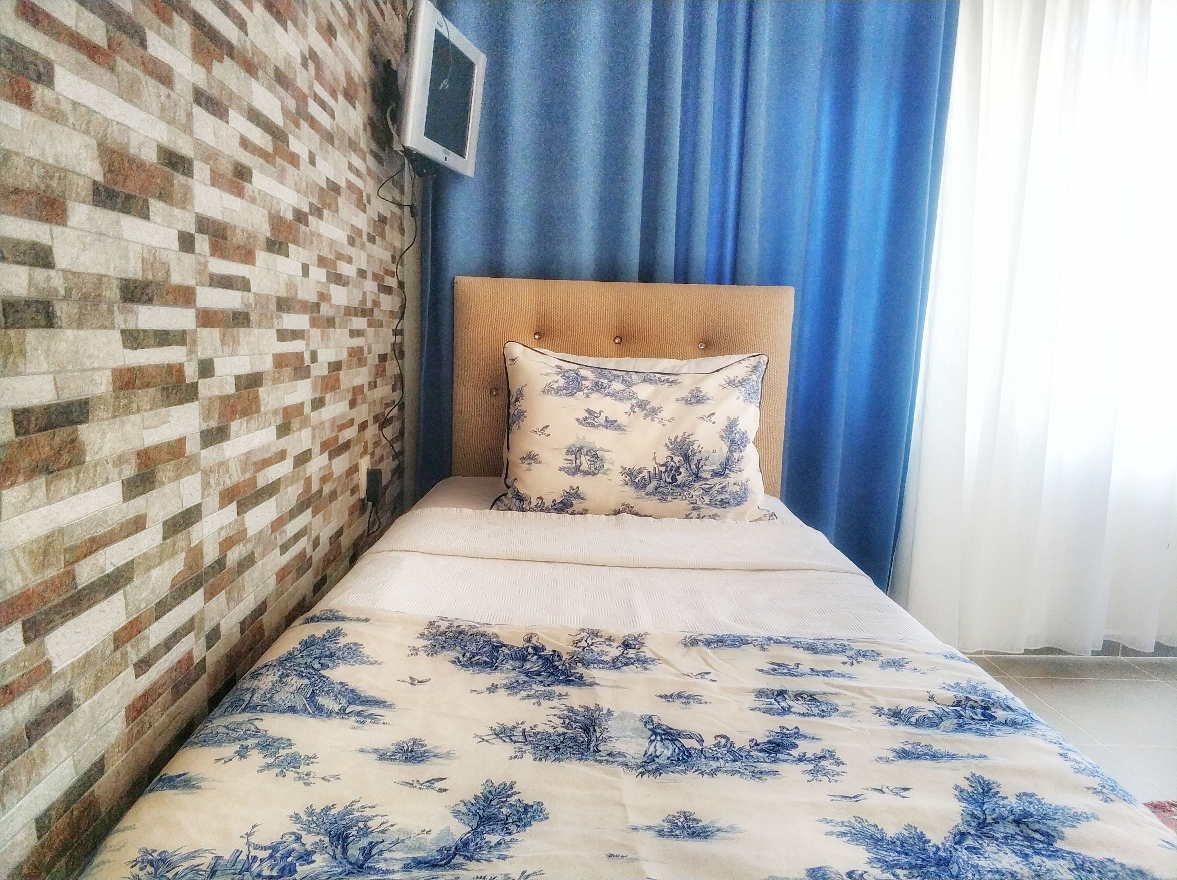 triple room | desk, iron/ironing board, free cots/infant beds, free wifi