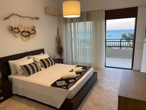 3 bedrooms, soundproofing, iron/ironing board, free cribs/infant beds - Villa Del Nonno (Rhodes)