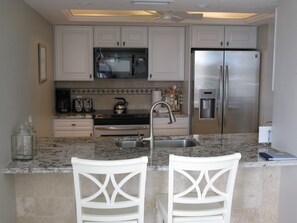 Breakfast Bar - House Of The Sun #413GF (Sarasota)