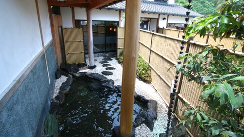 Atami Onsen New Tomiyoshi