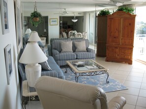 Livingroom - House Of The Sun #409GV (Sarasota)