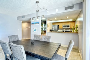 Dining - House Of The Sun #512GF (Sarasota)
