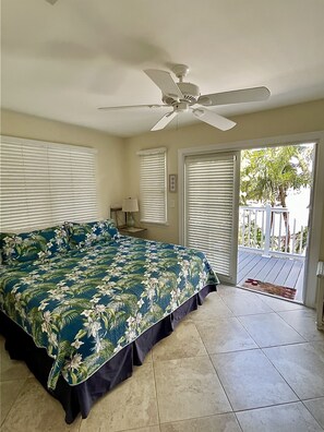 2 bedrooms, iron/ironing board, WiFi, bed sheets - Location, Beauty & Comfort @ Truman Annex (Key West)