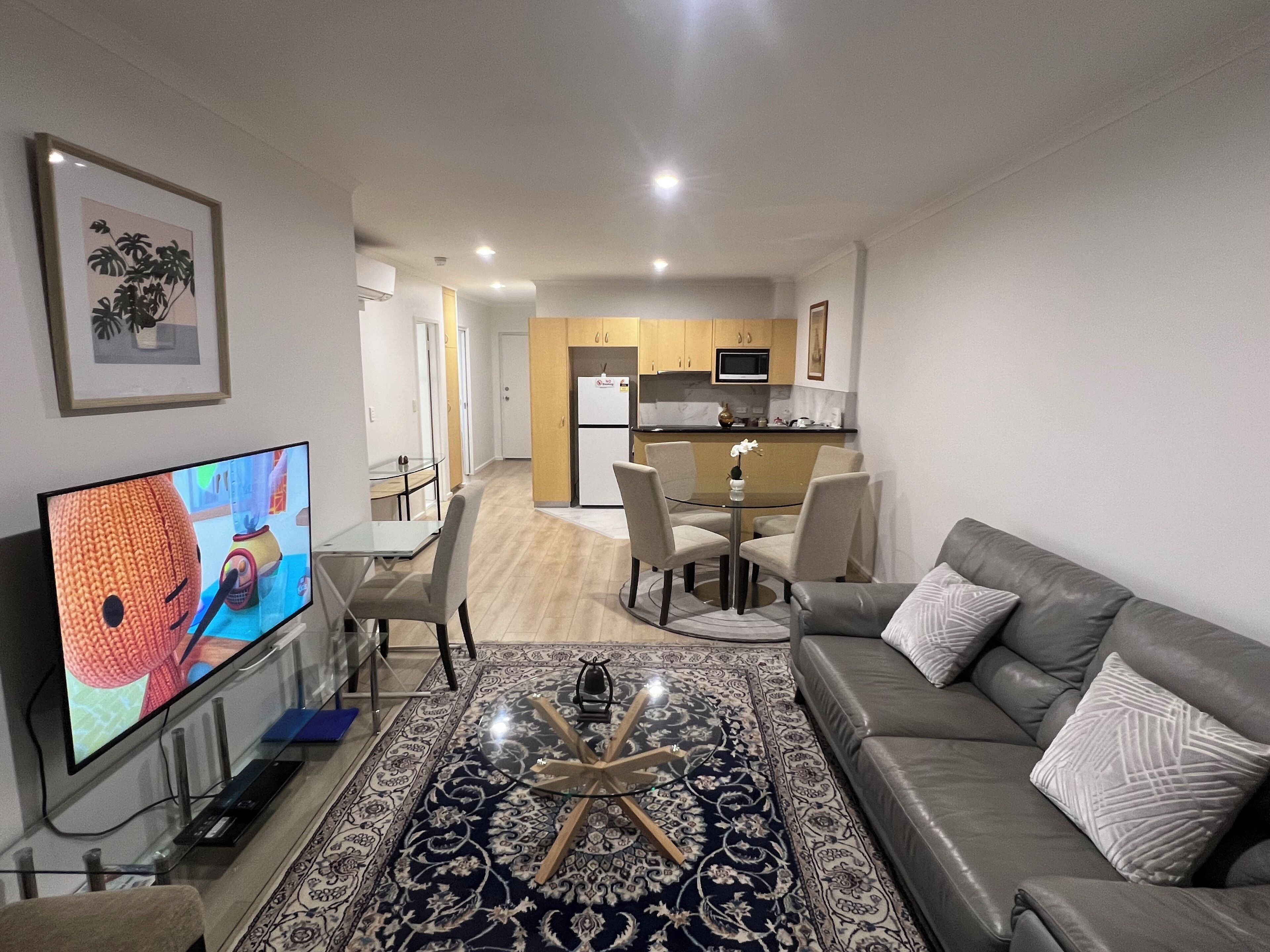 Smart TV, DVD player