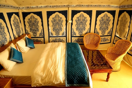 Luxury Tent, 1 King Bed, Non Smoking, Resort View