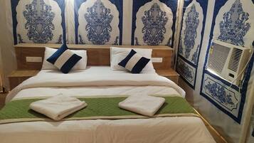 Luxury Tent, 1 King Bed, Non Smoking, Resort View | 1 bedroom, premium bedding, individually decorated