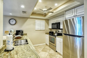 Private kitchen - House Of The Sun #301GS (Sarasota)