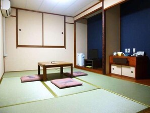 Iron/ironing board - Hotel Wakow (Yonago)