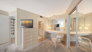 Room - House Of The Sun #303GS (Sarasota)