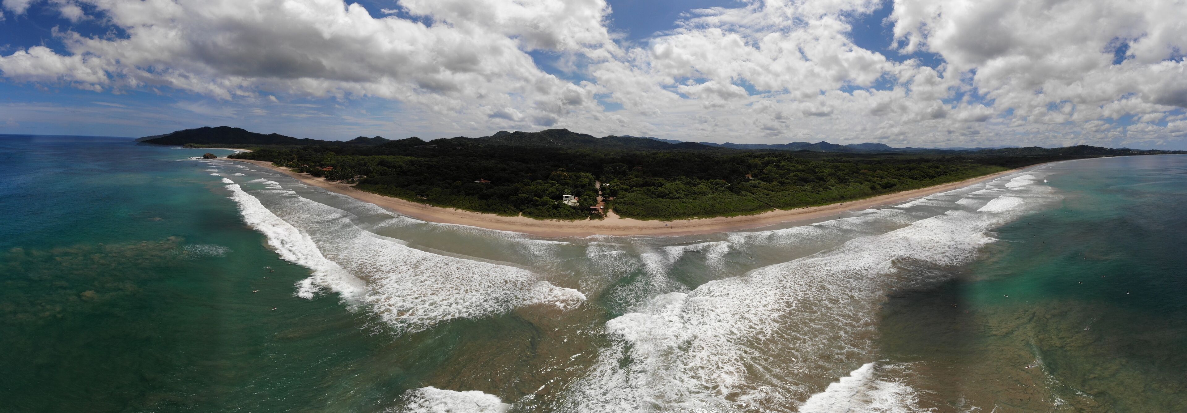 beach nearby, white sand, sun-loungers, beach towels