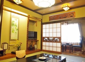 Down duvets, in-room safe, free WiFi - Chuo Hotel (Chikuma)