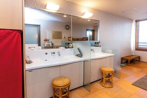 Free toiletries, hair dryer - Hotel Mark 1 Tsukuba (Tsukuba)