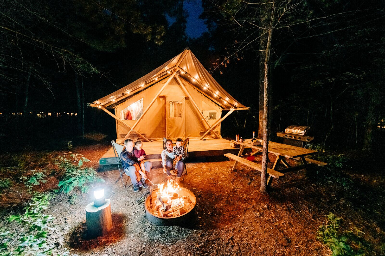 Comfort Tent, Multiple Beds | Bed sheets