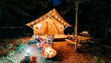 Comfort Tent, Multiple Beds | Bed sheets