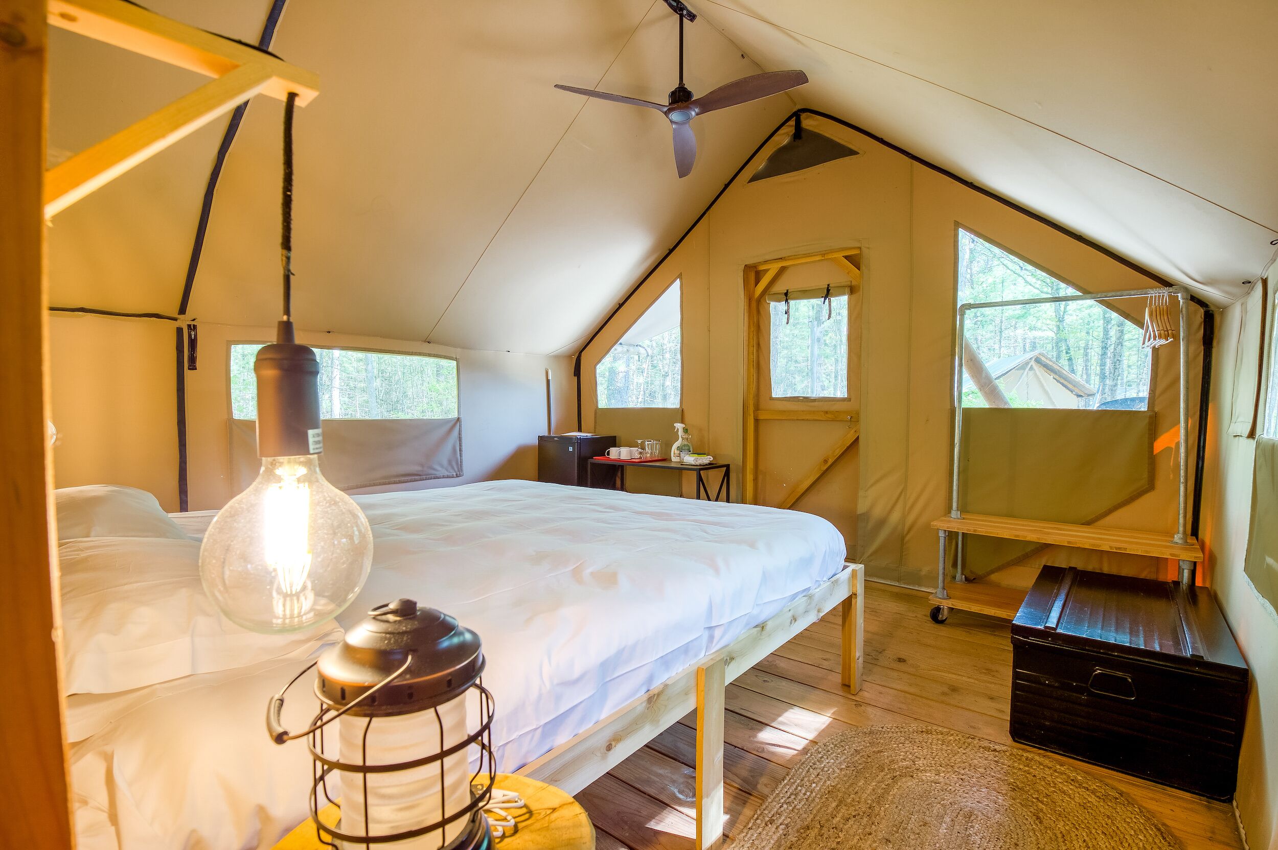 Tenda Deluks | Seprai linen