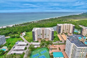 Exterior - Affordable First Floor Condo - Walk to the Beach (Naples)