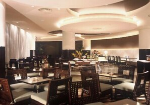 Dining - Hotel Terrace the Garden Mito (Mito)