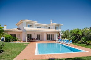 Pool - Private Villa With Pool. Close To Beach, Restaurants & Shops (Praia Da Luz)