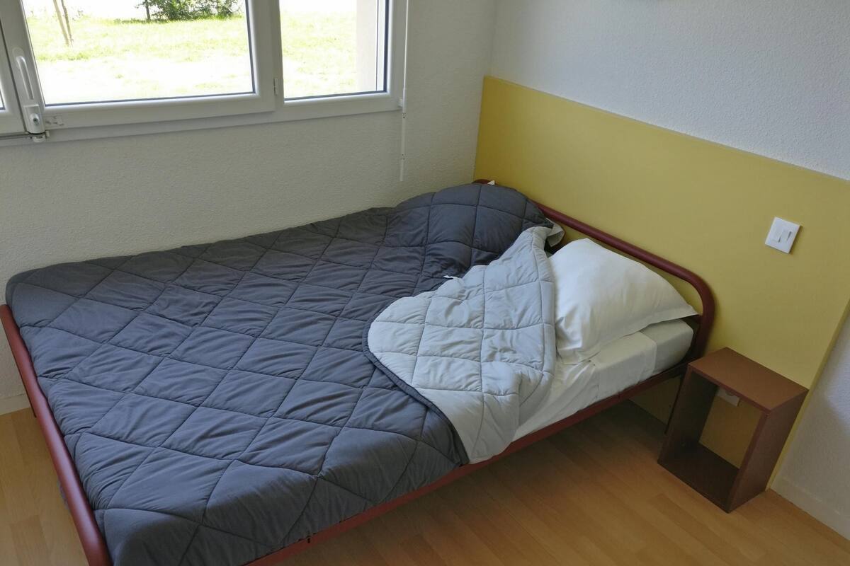 Double Room (lit 140) | 1 bedroom, soundproofing, free WiFi, bed sheets
