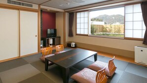 Unclassified image, 4 of 9, button - Hotel Shinanoji (Nagano)