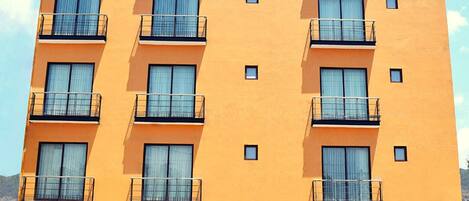 Fachada de la propiedad