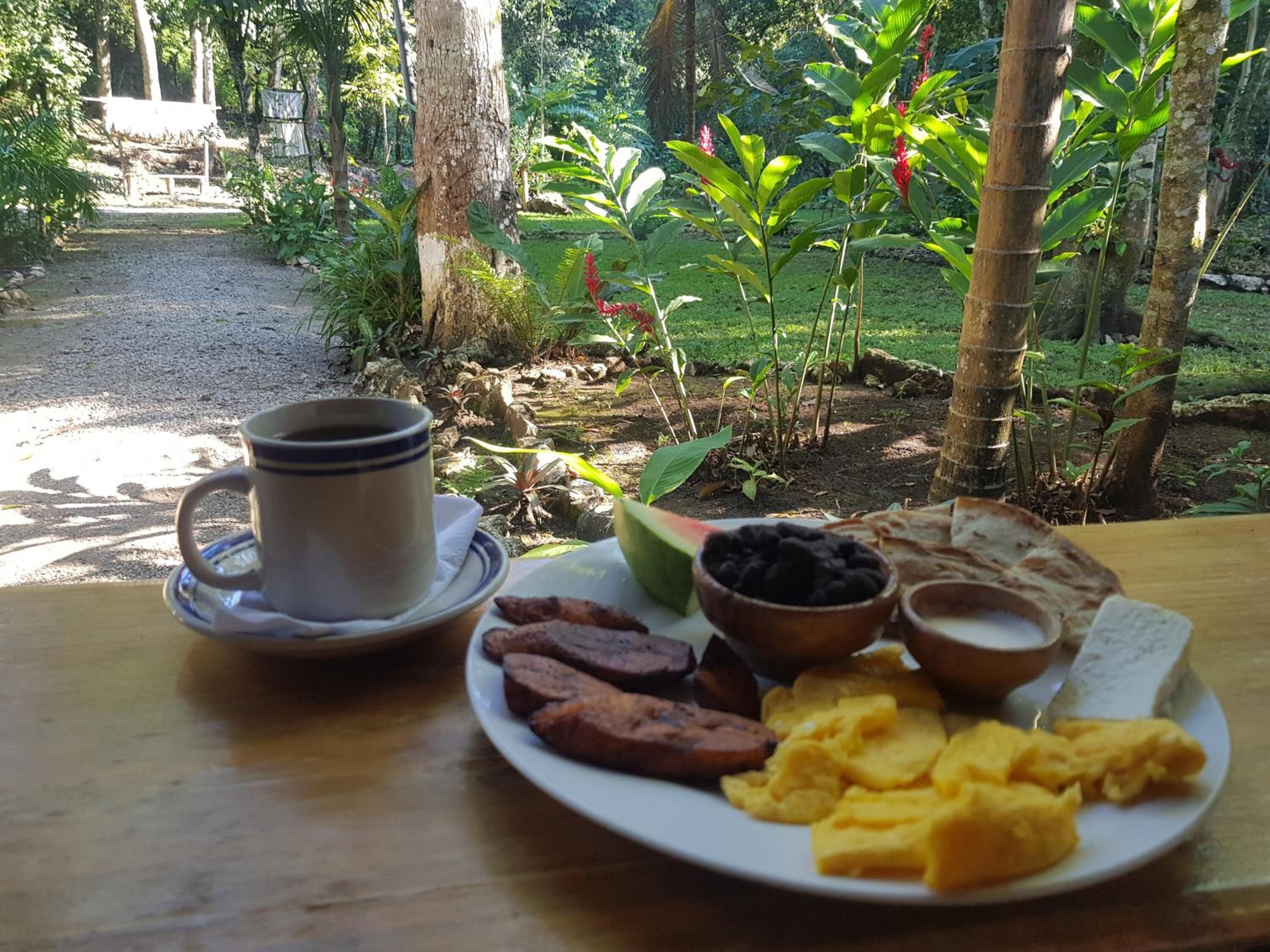 Breakfast, lunch, dinner served; international cuisine 