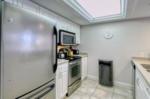 Private kitchen - House Of The Sun #506GS (Sarasota)