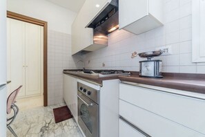 Fridge, oven, stovetop, dishwasher - Aventino Rooftop Terrace (Roma)