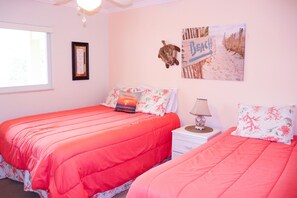 2 bedrooms, iron/ironing board, free WiFi, bed sheets