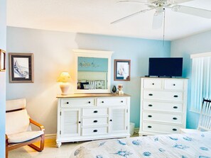 2 bedrooms, iron/ironing board, Internet, bed sheets