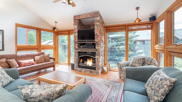 TV - Telluride Lodge Condo 411 (Telluride)