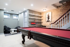 Games room - Gorgeous 4 BR/3.5 BA Rowhous U. Steet Area  With All New Furnishings!! (Washington)