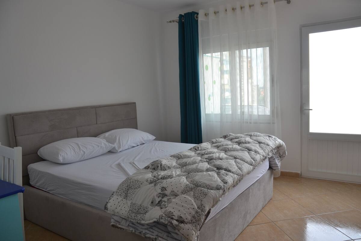 2 bedrooms, minibar, soundproofing, iron/ironing board