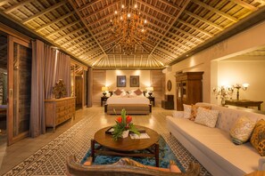 Interior - Walking Distance to Berawa Beach! (Canggu)