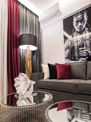 Smart TV - Acropolis Panoramic View Exclusive Apartment | 3 Falirou str  11742 Athens, Acropolis View Deluxe Pe (Athina)