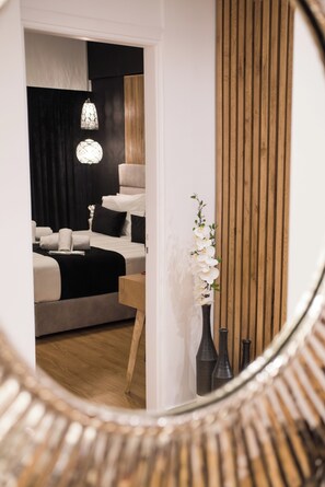 3 chambres, système d’insonorisation, fer et planche à repasser