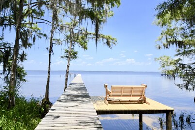 Hidden Oasis on the St. Johns River