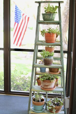 Interior - Hidden Oasis on the St. Johns River (Green Cove Springs)