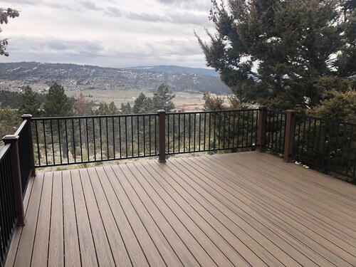 Welcome to our Mountain Lake Getaway